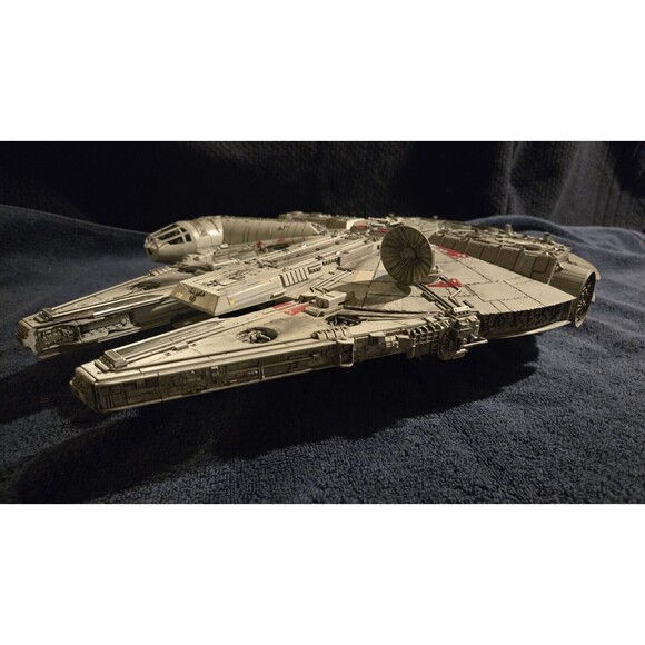 STAR WARS Millennium Falcon 1/72 scale Plastic Model Fine Molds, With LE… - Picture 12 of 16